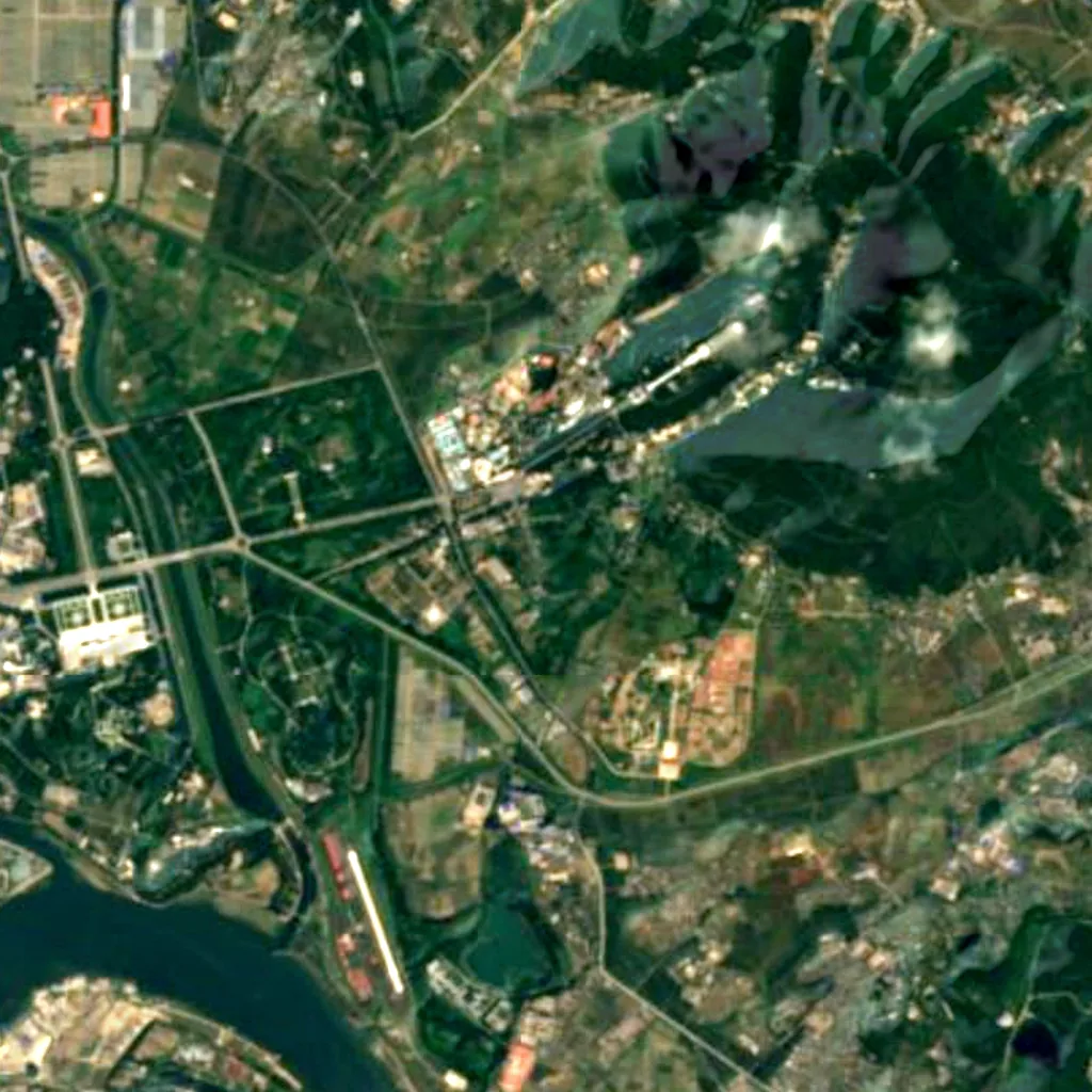 Central Botanical Garden seen from above (Sentinel-2)