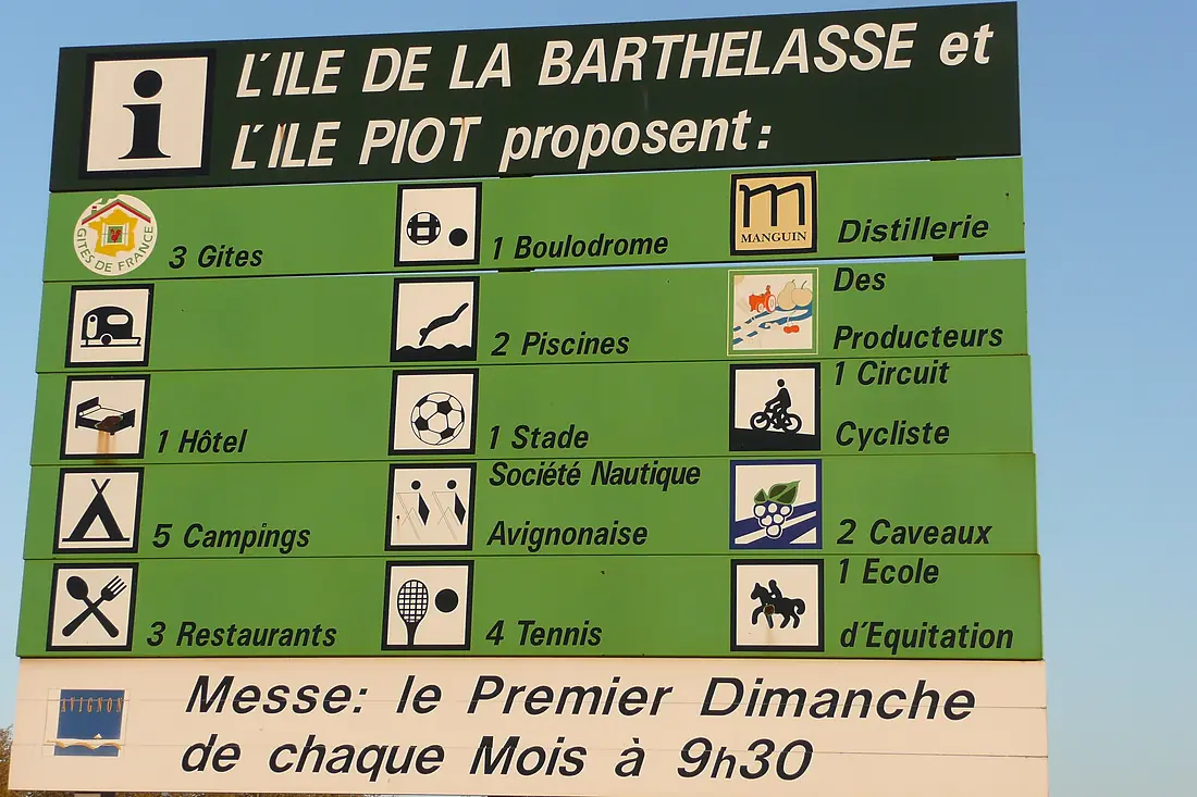 Activité sur l'¨ïle de la Barthelasse et l'île Piot à proximité d'Avignon