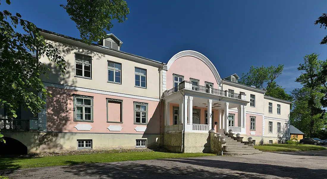 Luua mõisa peahoone