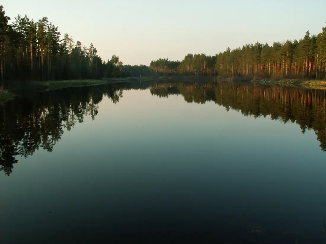 Szum-river-dam-Solska-Poland